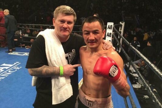 Ricky Hatton supporting fellow boxer 